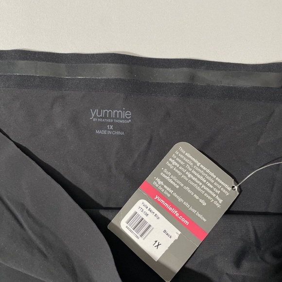 NWT Yummie [ PLUS 1X ] Yulia‎ High Waist Smoother Slip Skirt Black - Picture 6 of 12